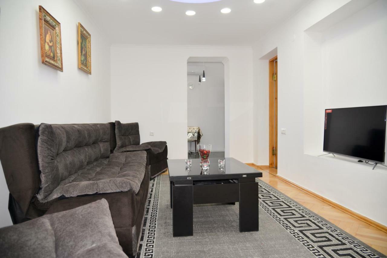 Anastasia Apartment Kutaisi Dış mekan fotoğraf
